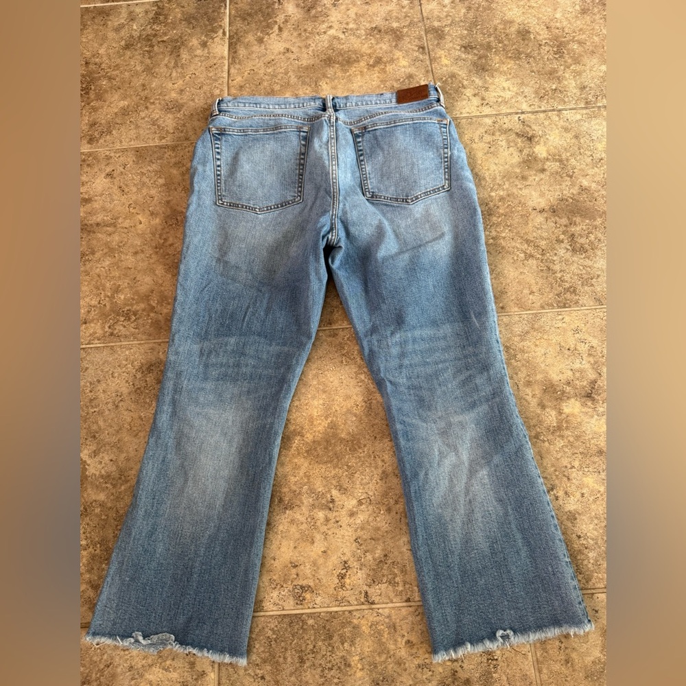 R Johnny was the cropped baby boot mid rise slight boot denim jeans - Picture 8 of 8